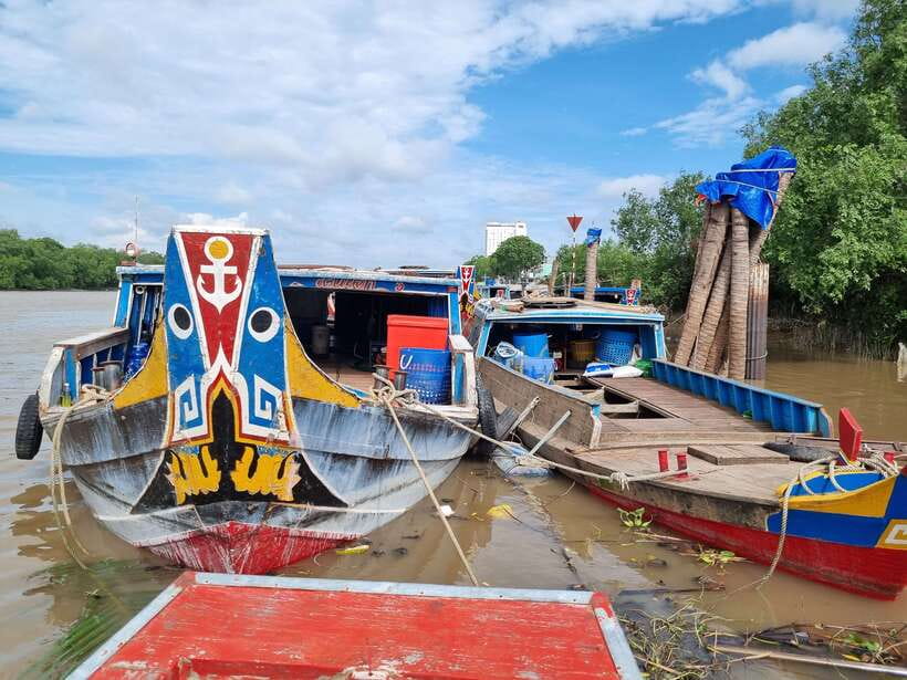 Ho Chi Minh City: Mekong Delta Day Trip with Lunch & Drinks - Meeting your guide in Ben Tre, then switching to motorbikes