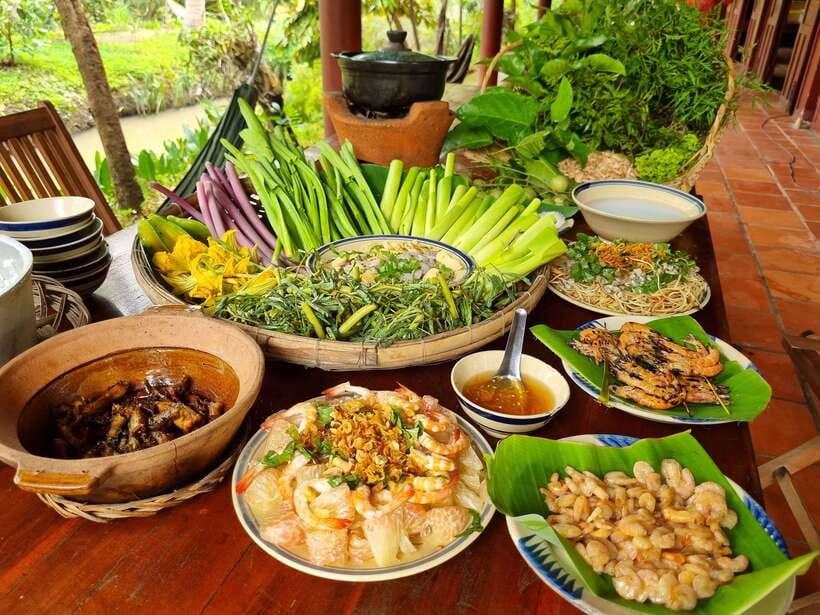 Ho Chi Minh City: Mekong Delta Day Trip with Lunch & Drinks - Coconut canals by kayak or rowing boat (plus the hammock reset)