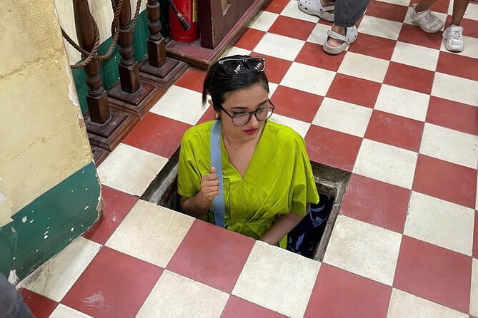 Ho Chi Minh City Private Tour with Young Local Female Guide - The Secret Weapon Cellar: underground stories with a strict time window