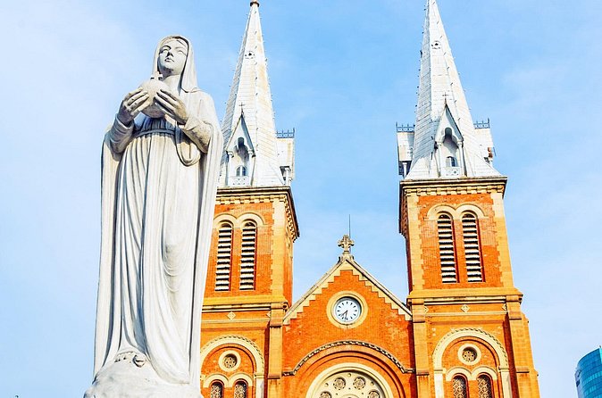 Ho Chi Minh City Shore Excursion: Private City Tour Including Cyclo Ride - Emperor Jade Pagoda: a short stop that feels like a reset button