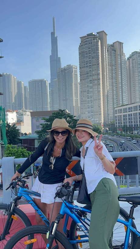 Ho Chi Minh City Sightseeing Private Tour With Funny Guide - City Hall, the Opera Theatre area, and the Nguyen Hue “get-your-bearings” stretch