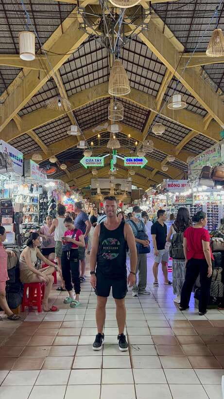 Ho Chi Minh City Sightseeing Private Tour With Funny Guide - Temples and a morning local market: the city as it’s lived