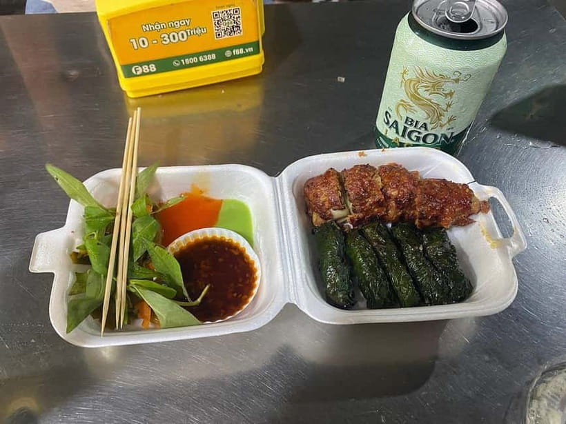 Ho Chi Minh City: Super Niche Walking Street Food Tour - The Food Lineup: 10 Tastings, Saigon Beer, and a Few Wow Moments