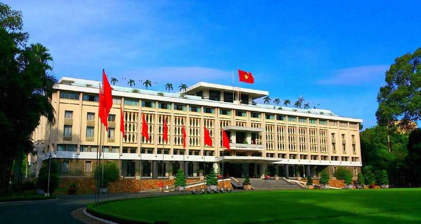 Ho Chi Minh City: Top Sightseeing Saigon Trip & History Tour - Notre Dame Cathedral and the Old Central Post Office: French Saigon in Plain Sight