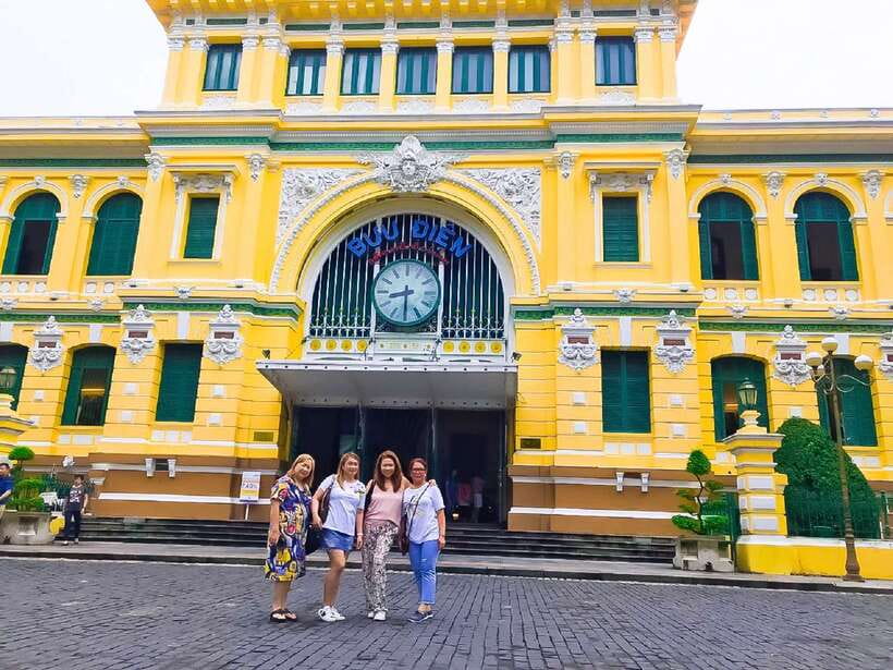 Ho Chi Minh City: Top Sightseeing Saigon Trip & History Tour - Ben Thanh Market: Shopping With Craft and Culture in the Background