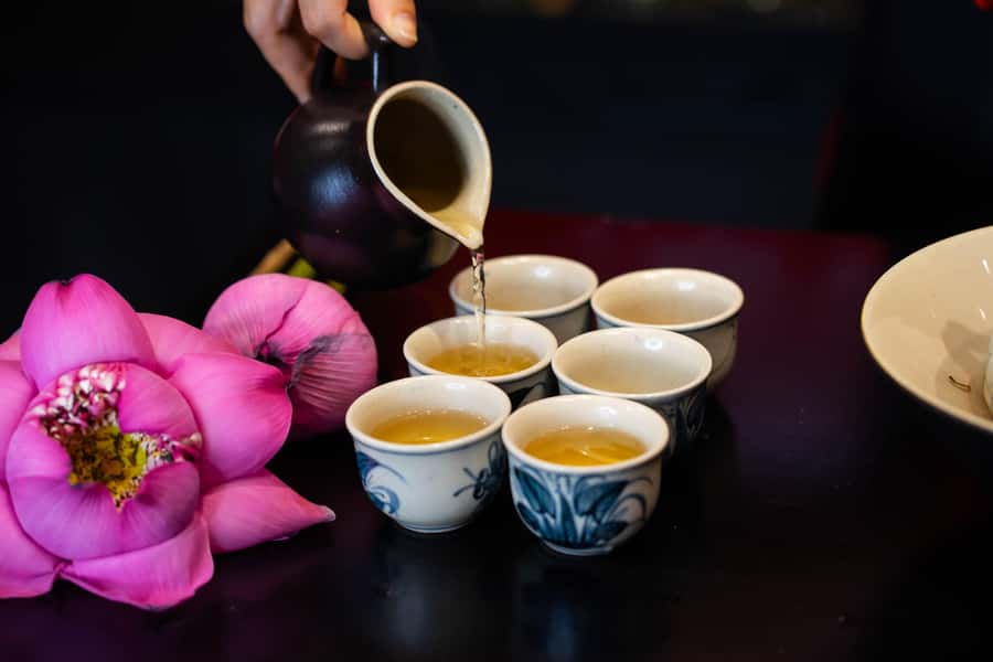 Ho Chi Minh City: Vietnamese Lotus Tea Culture Experience - Tea tasting: Tay Ho Lotus Tea and learning to notice subtle notes