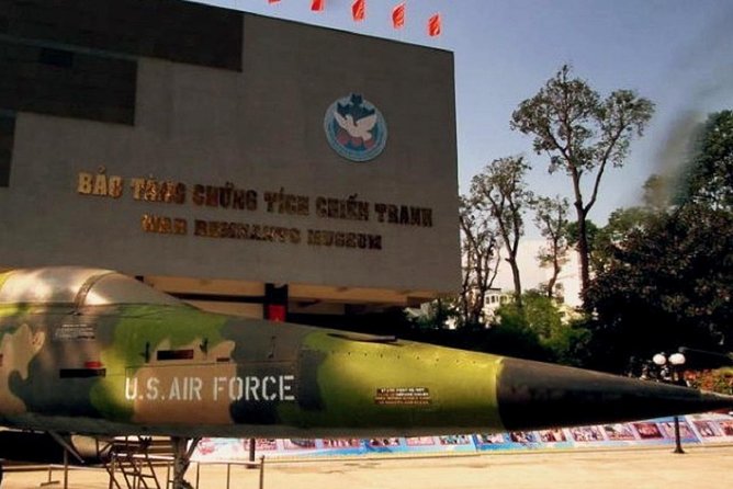 Ho Chi Minh City: War Remnants Museum & Ben Thanh Market - Should you get your own cash or use what’s included?