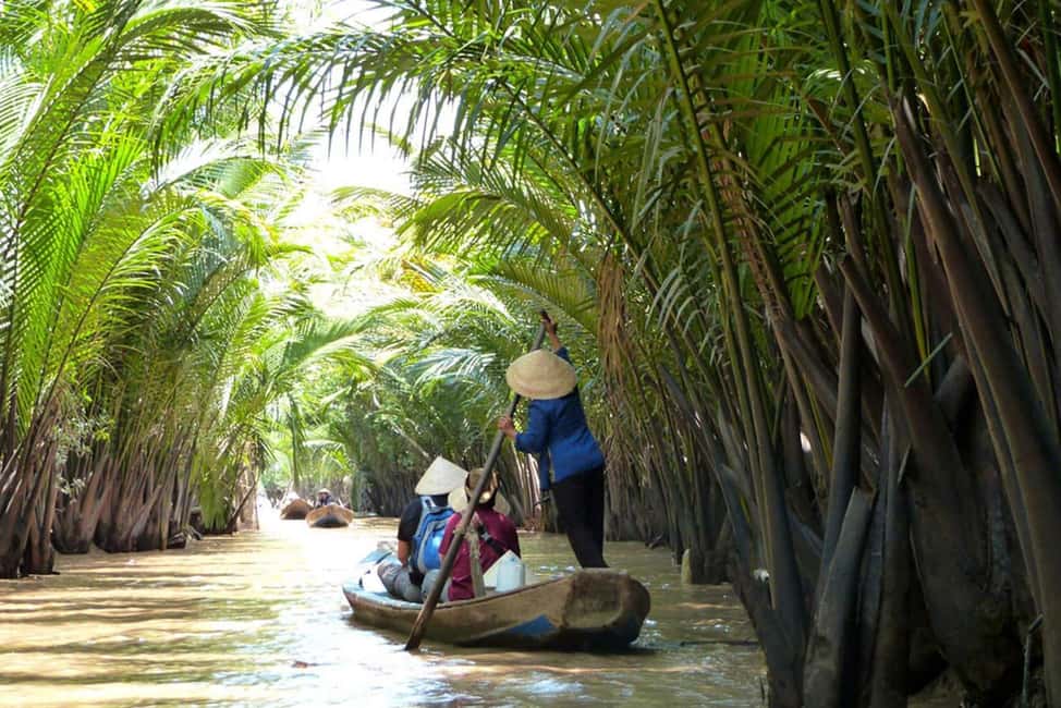 Ho Chi Minh Daily Tour: Full Day Mekong Delta (Private tour) - Ben Tre’s Tan Thach village: coconuts in candy, oil, mats, and shells