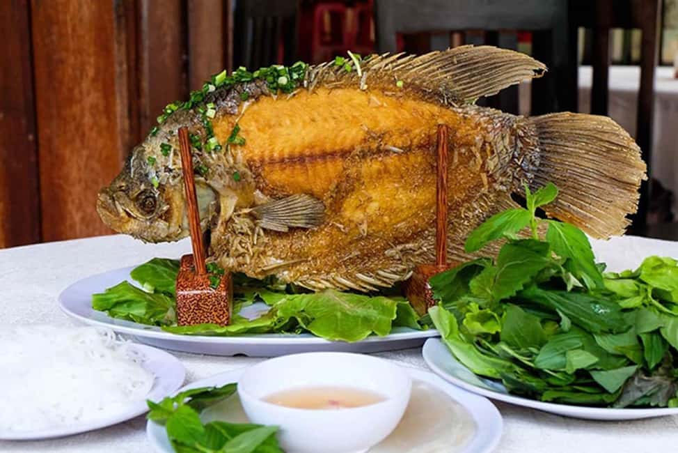 Ho Chi Minh Daily Tour: Full Day Mekong Delta (Private tour) - Lunch with elephant ear fish: the midday reset you’ll appreciate