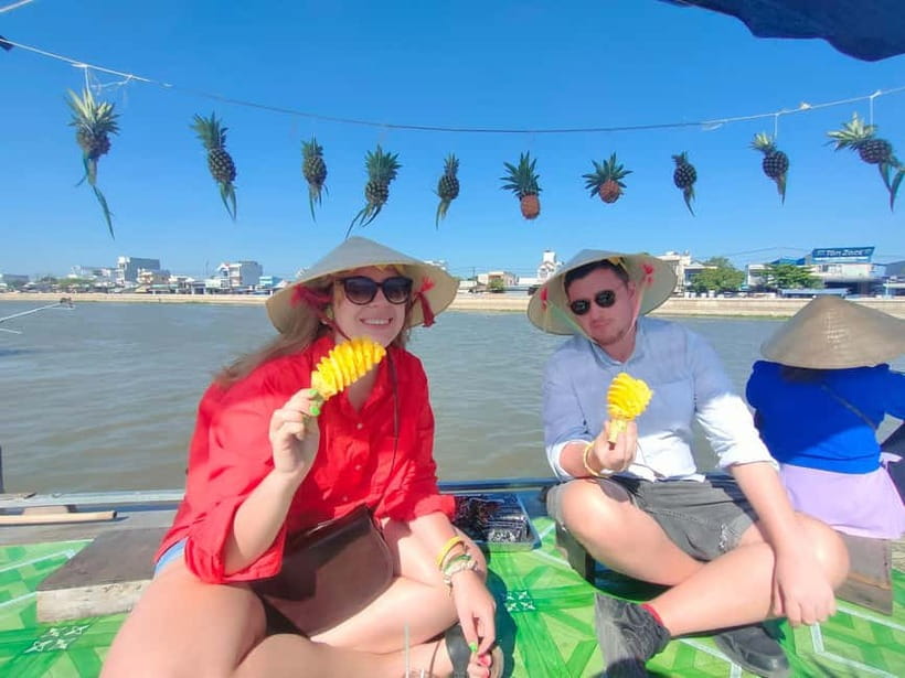 Ho Chi Minh: Group Cai Rang Floating Market 1 Day Tour - Pop rice, snakehead fish performances, and the flying menu lunch