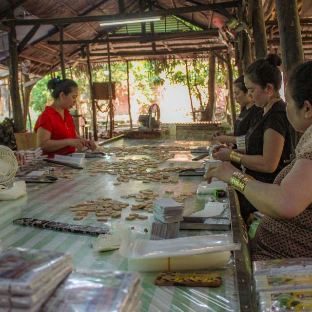 Ho Chi Minh: Mekong River Islands Private Excursion - An Khanh by Sampan: Paddling Under Coconut Trees
