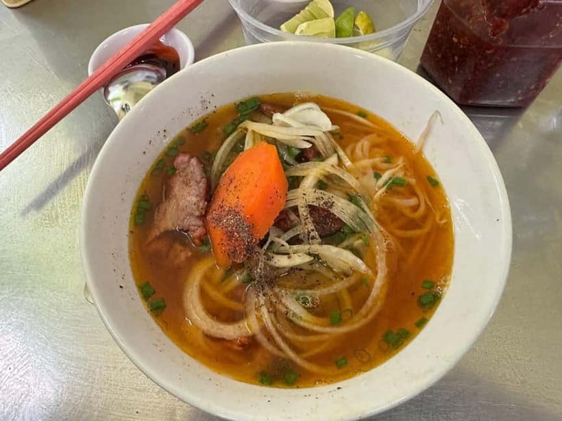 Ho Chi Minh: Original Walking Street Food Tour with Foodies - The 10-stop menu: what you’ll eat (and why the mix works)