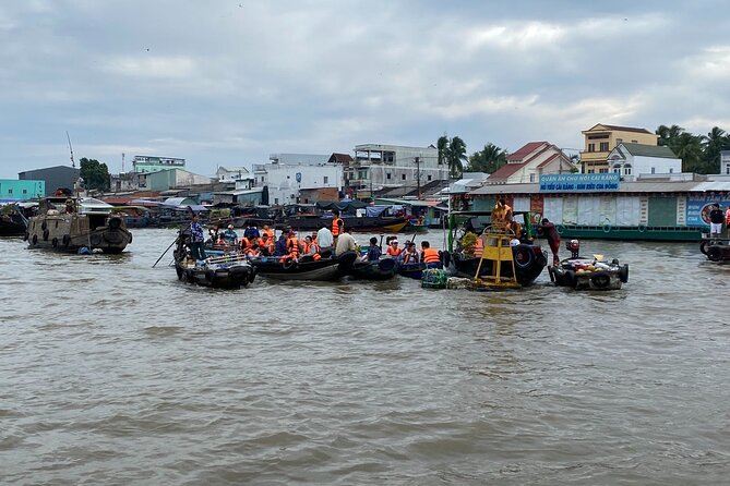 Ho Chi Minh: Southern Vietnam 4-Day Authentic Mekong Farm Trip - The guides: Chow and Pablo keep the pace humane