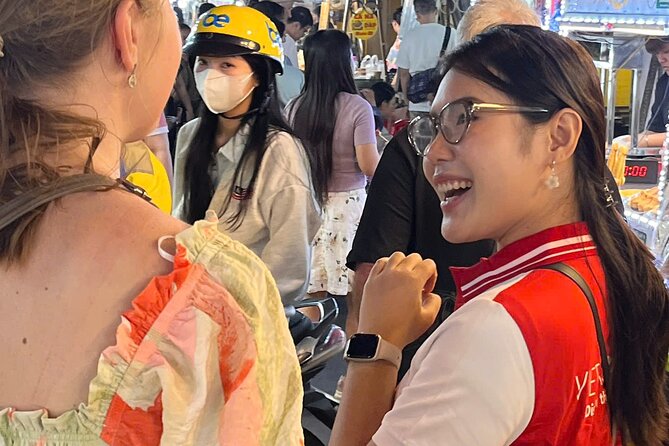 Ho Chi Minh Street Food and Sightseeing By Motorbike - Thich Quang Duc Monument: a quick stop that adds context