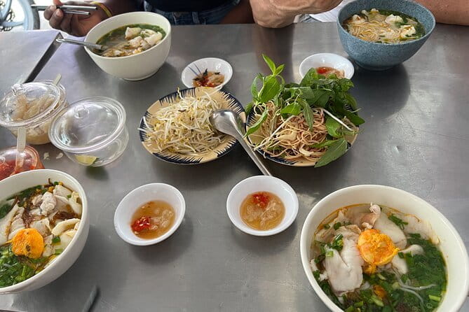Ho Chi Minh Street Food & City Sights with Local Female Guide - Street Food and Sightseeing in 4 Hours: The Real Benefit