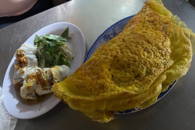 Ho Chi Minh Street Food & City Sights with Local Female Guide - Pickup, Drop-Off, and Comfort: What to Know Before You Go