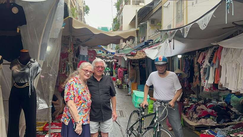 Ho Chi Minh Street Food Private Tour With Funny Guide - Morning market or Bui Vien nightlife: pick your food mood