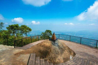 Ho Chi Minh:Small Group Black Virgin Mountain,Cao Dai Temple - Cao Đài temples near Núi Bà Đen: what you’ll get from the visit