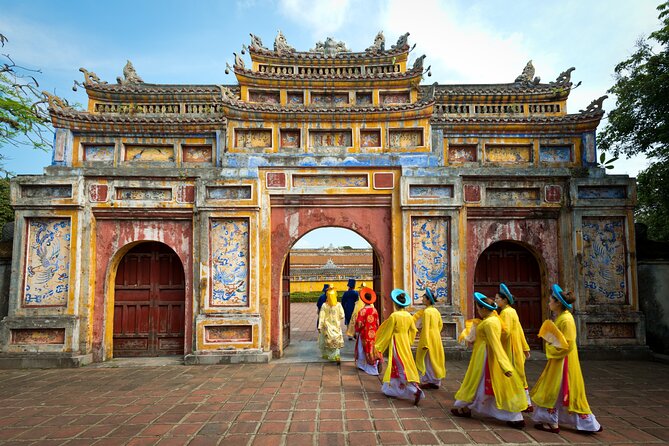 Images of Vietnam In 11 Days - Departure from Ho Chi Minh City - A fast, logical route from Ho Chi Minh City to Hanoi