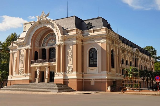 Individual Saigon city tour as a private tour - Saigon’s Main Streets: Bui Vien and Nguyen Hue Boulevard