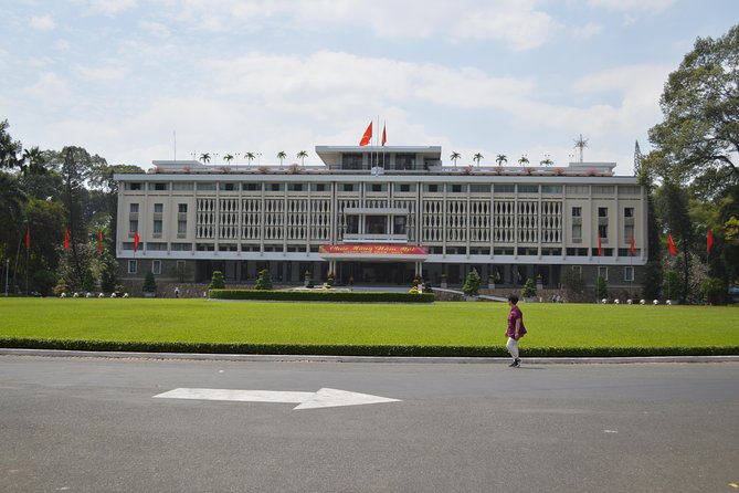 Individual Saigon city tour as a private tour - Notre Dame Cathedral and the Central Post Office: Classic Saigon in Quick Hits