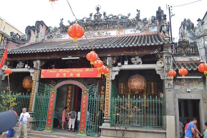 Individual Saigon city tour as a private tour - Making the Route Your Own (District 7, Traditional Medicine, and Art)
