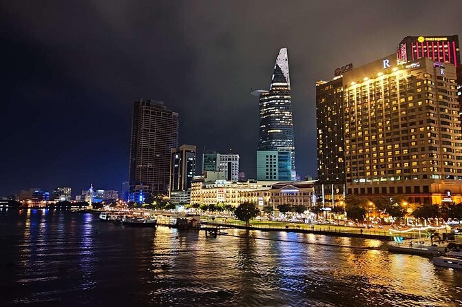 Indochina Queen Dinner Cruise on Saigon River - Ship Comfort: Staff Help, But Space Can Get Tight