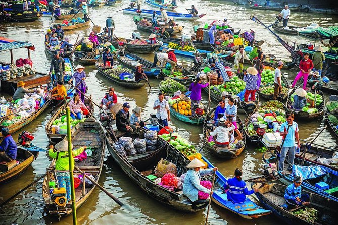 Luxury Mekong Delta Floating Market small Group 2 Days 1 Night - Cai Rang Floating Market: The Main Event (and How to Enjoy It)