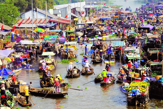 Luxury Mekong Delta Floating Market small Group 2 Days 1 Night - Morning Pickup and the Run Toward the Delta
