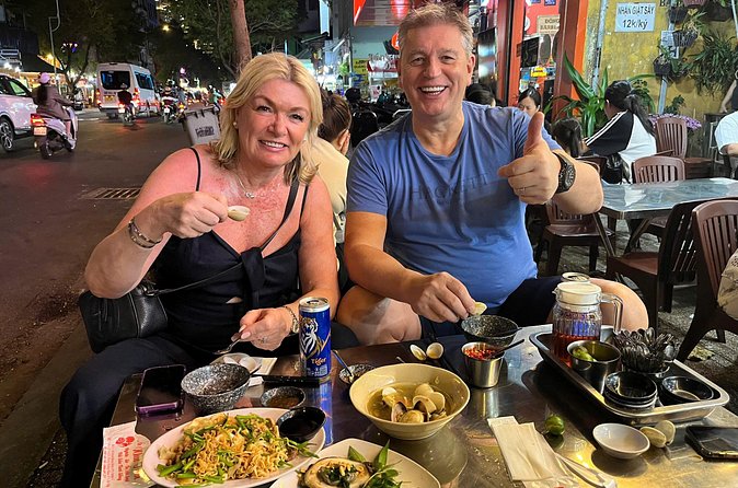 Motorbike Food Tour in Saigon Real Local Flavors - Stop 2: Bánh xèo at 335/5 (45 minutes of crispy Southern comfort)