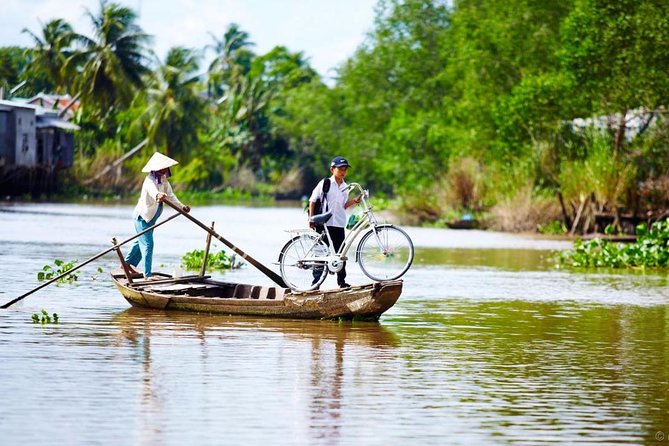 Private 2-Day Tour: Ho Chi Minh City to Cambodia by Mekong River - Ben Tre lunch by the river and smart meal planning