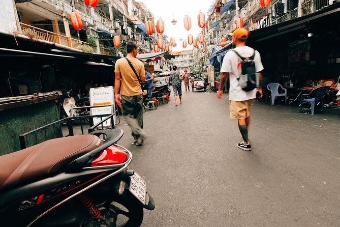 Private and Exclusive Hidden Gems and All Highlights - Street food, coffee breaks, and snack stops that fit the route