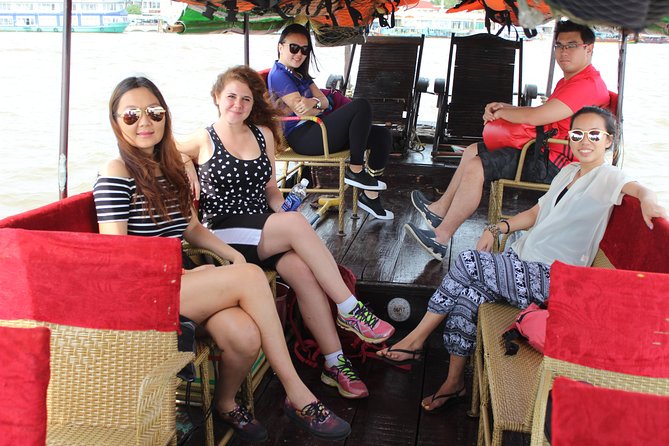 Private Cu Chi Tunnels and Mekong Delta full day - Orchard Gardens, Tropical Fruit Tasting, and Don ca tai tu