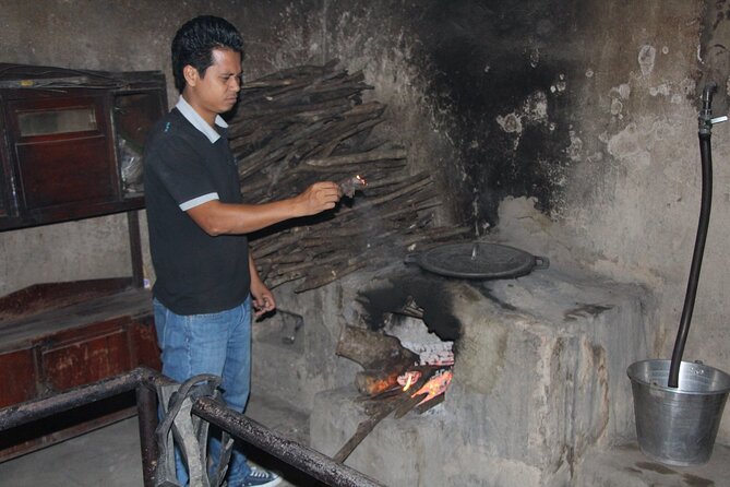 Private Cu Chi Tunnels Half-Day Afternoon Tour - Ben Dinh Tunnels: The Video Start and the 3-Hour Exploration