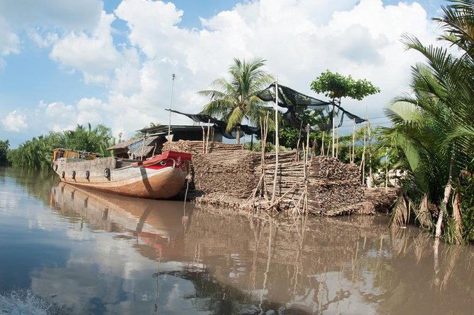 Private Cu Chi Tunnels & Mekong Delta 1 Day Tour - Private guide energy: what good ones do for you