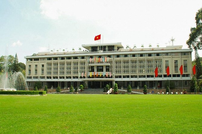 Private Ho Chi Minh City Discovery Full-Day Guided Tour - Ben Thanh Market: Souvenirs, Snacks, and Timing That Works