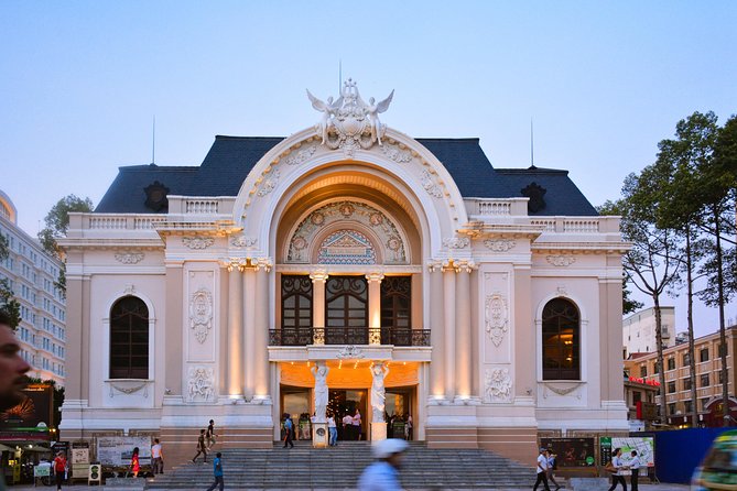 Private Ho Chi Minh City Tour - Notre Dame Cathedral and the government-quarter feel