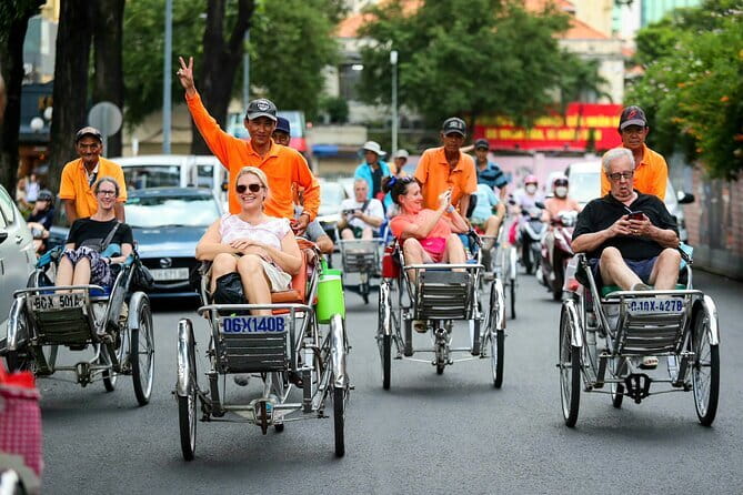 Private Ho Chi Minh City Tour from Port & Vietnamese Egg Coffee - Lunch and egg coffee: the break that keeps the day from feeling like homework