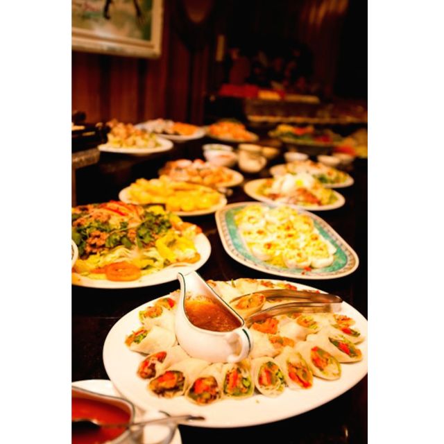 Private Jeep Tour Saigon by Night & Cruise Dinner with Music - Dinner on board plus traditional music with Duc Dau