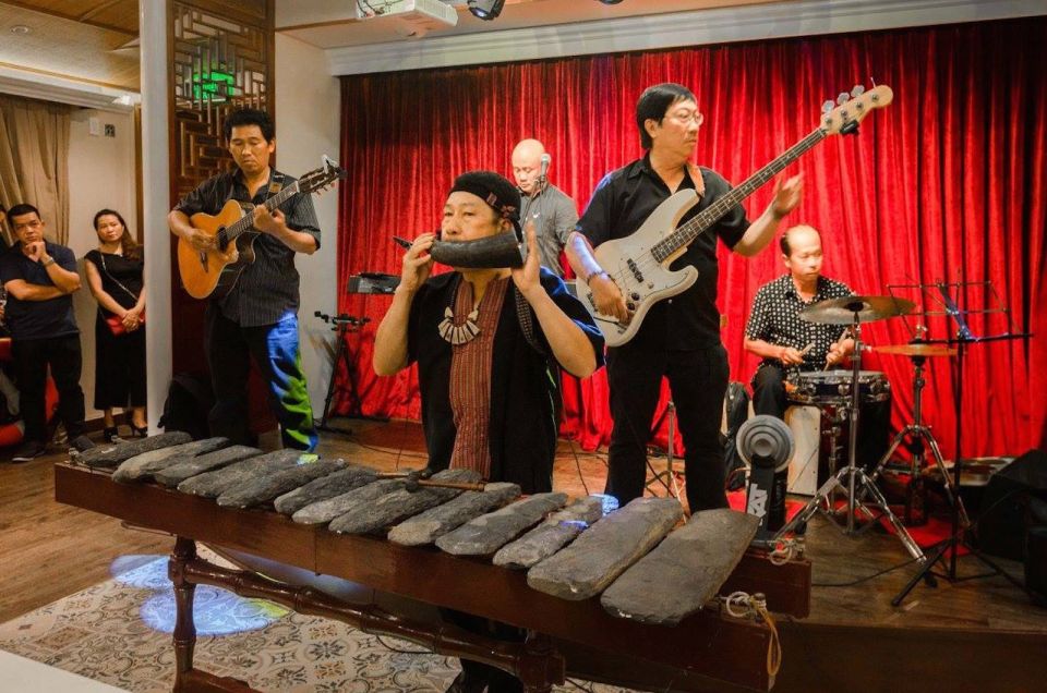 Private Jeep Tour Saigon by Night & Cruise Dinner with Music - Should you book this Private Jeep Tour Saigon by Night & Cruise Dinner?
