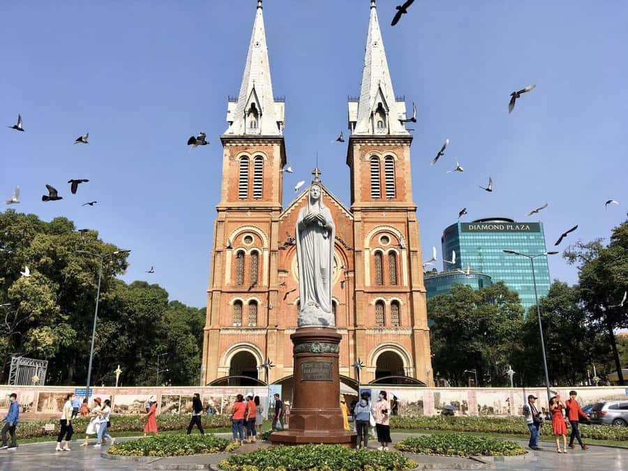 Private Saigon Highlights Tour by Car – Flexible Half Day - Price and value: what $65 gets you (and what you’ll still pay)