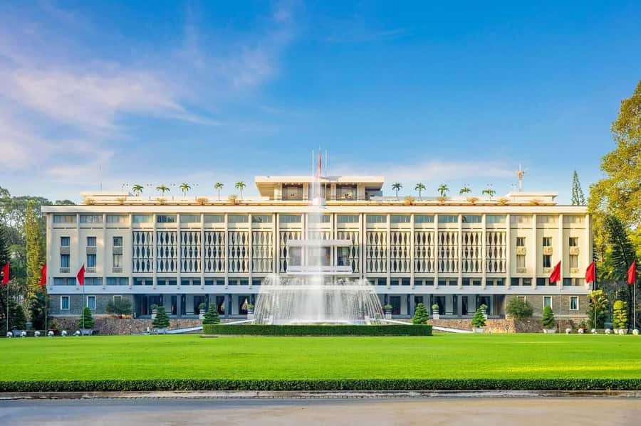 Private Saigon Highlights Tour by Car – Flexible Half Day - Who should take this half-day tour?