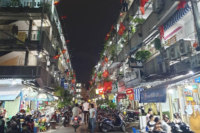Private sight-seeing motorbike tour with local expert/student in HCMC - Central Post Office: The City’s Big Building With Real-World Context