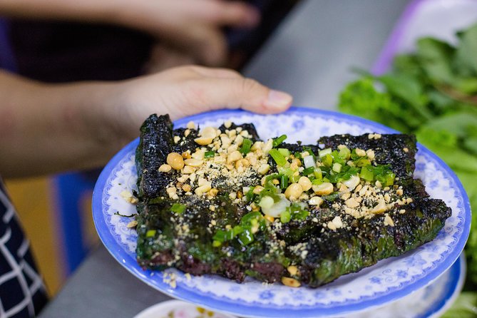 Private Street Food Evening Walking Tour in Ho Chi Minh City - Guides Are the Secret Ingredient (Pick a Style That Fits You)