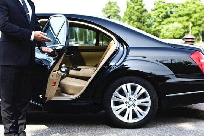 Private Transfer : Ho Chi Minh / HCM Airport To Ho Tram /Vung Tau - Meet-and-greet: the real time-saver