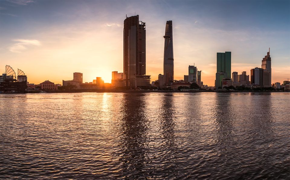Romantic Sunset Cruise by Speedboat - Mieu Noi floating temple: the unique architecture stop