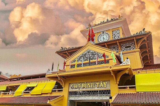 Sai Gon City Full Day Tour - A Saigon power day: palace to tunnels, with markets in between