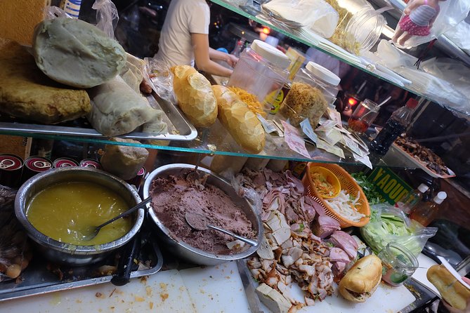 Saigon After Dark and Street Food by Motorbike and Scooter - Nguyen Thien Thuat street-food area: where local routines meet food