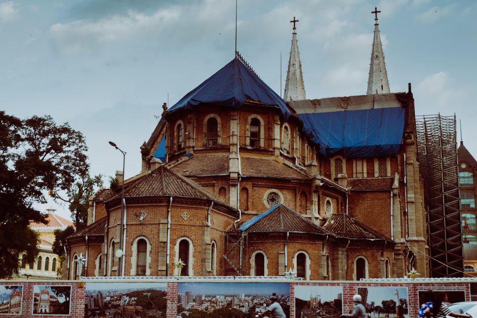 Saigon City Tour From Phu My Port By Private Car - Ben Thanh Market Like a 1914 Photo Opportunity