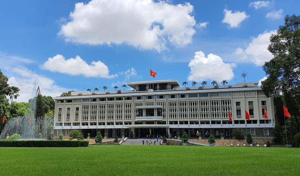 Saigon City Tour From Phu My Port By Private Car - Lunch Break for Best Beef Noodles and Local Coffee